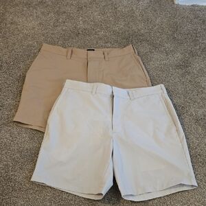 J. Crew Men's Tan and Cream Flat‎ Front Shorts Bundle Size 29